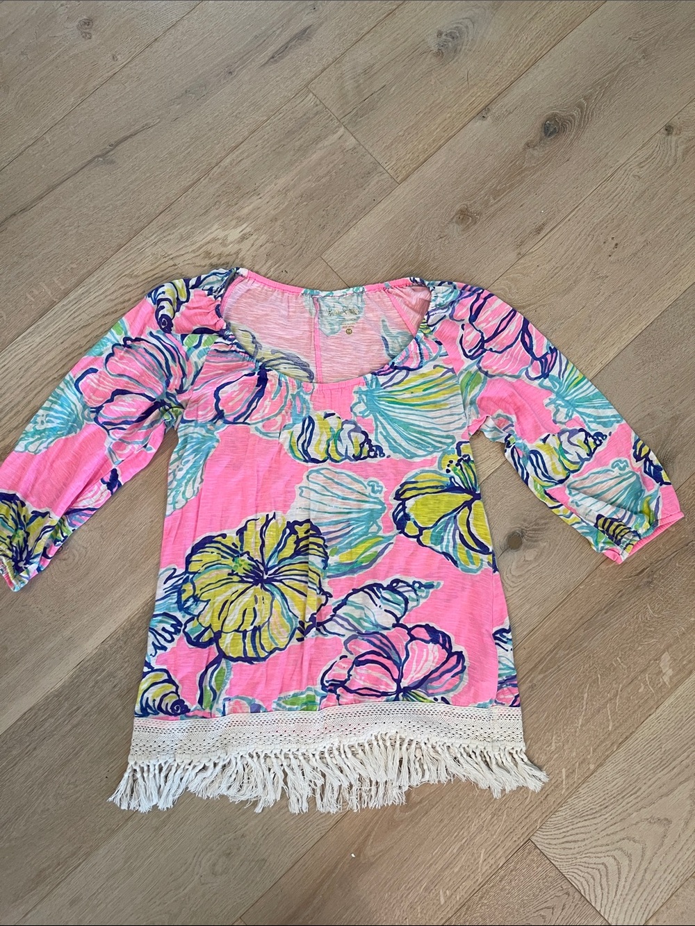 Lilly Pulitzer Pink Multi Floral Fringe-Trim Tunic Top size Medium